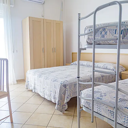 Ξενοδοχείο Bruna 3*